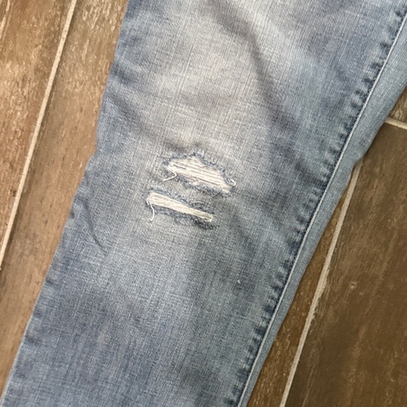 Chico's Light Blue Girlfriend slim leg crop Jeans - Picture 6 of 12